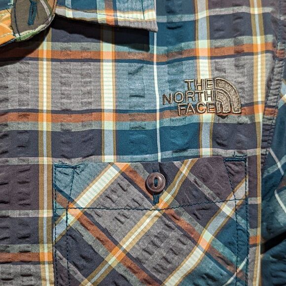 The North Face button down short sleeve - Picture 6 of 9